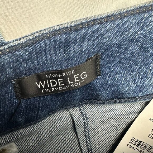 NWT White House Black Market High Rise Wide Leg Jeans Everday Soft Size 6 Blue - Picture 7 of 12